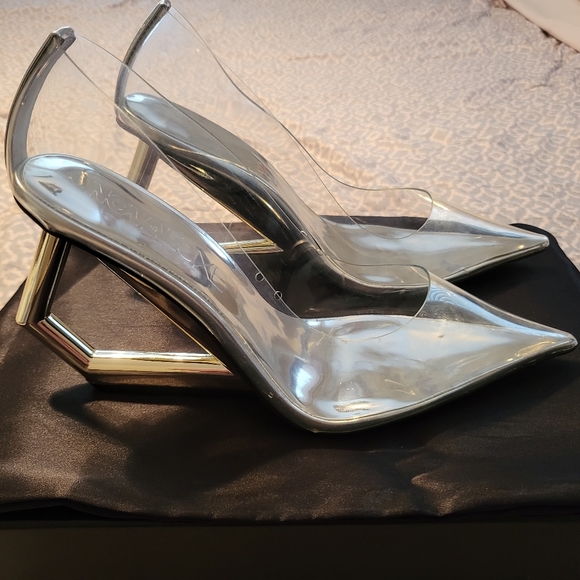 Clear heels - Picture 2 of 3